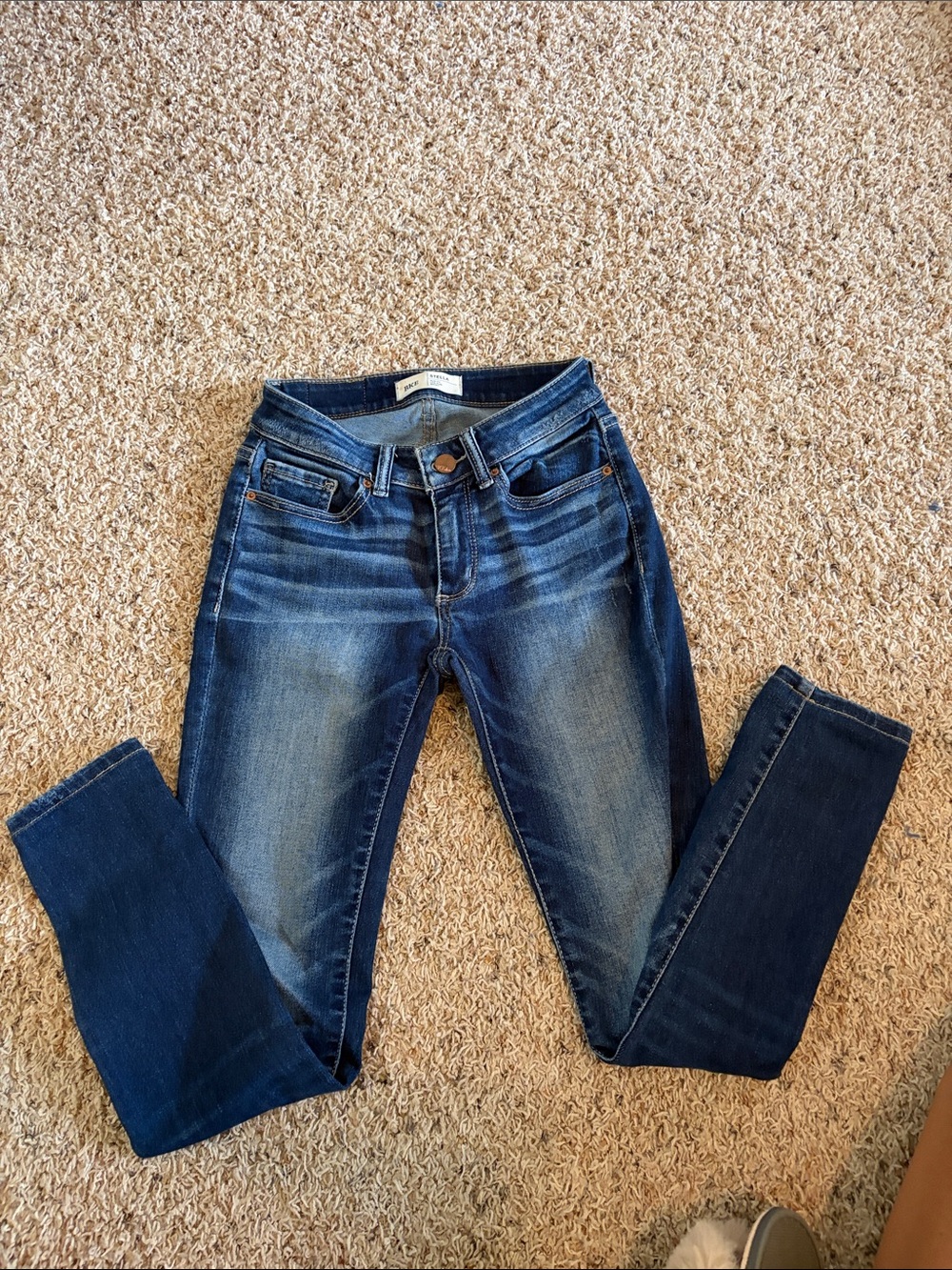 BKE Women's Skinny Jeans in Blue Wash